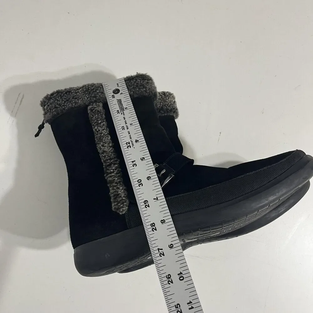 Stuart Weitzman Boots Womens Size 9.5 Black Suede Shearling Lined Zip Winter
